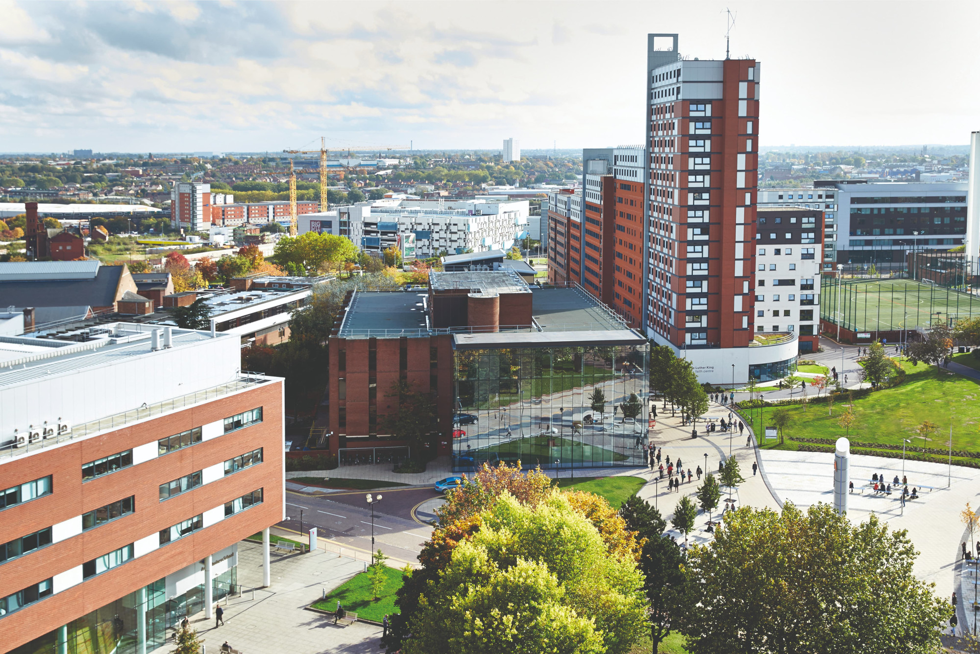 /files/campus-exterior.jpg